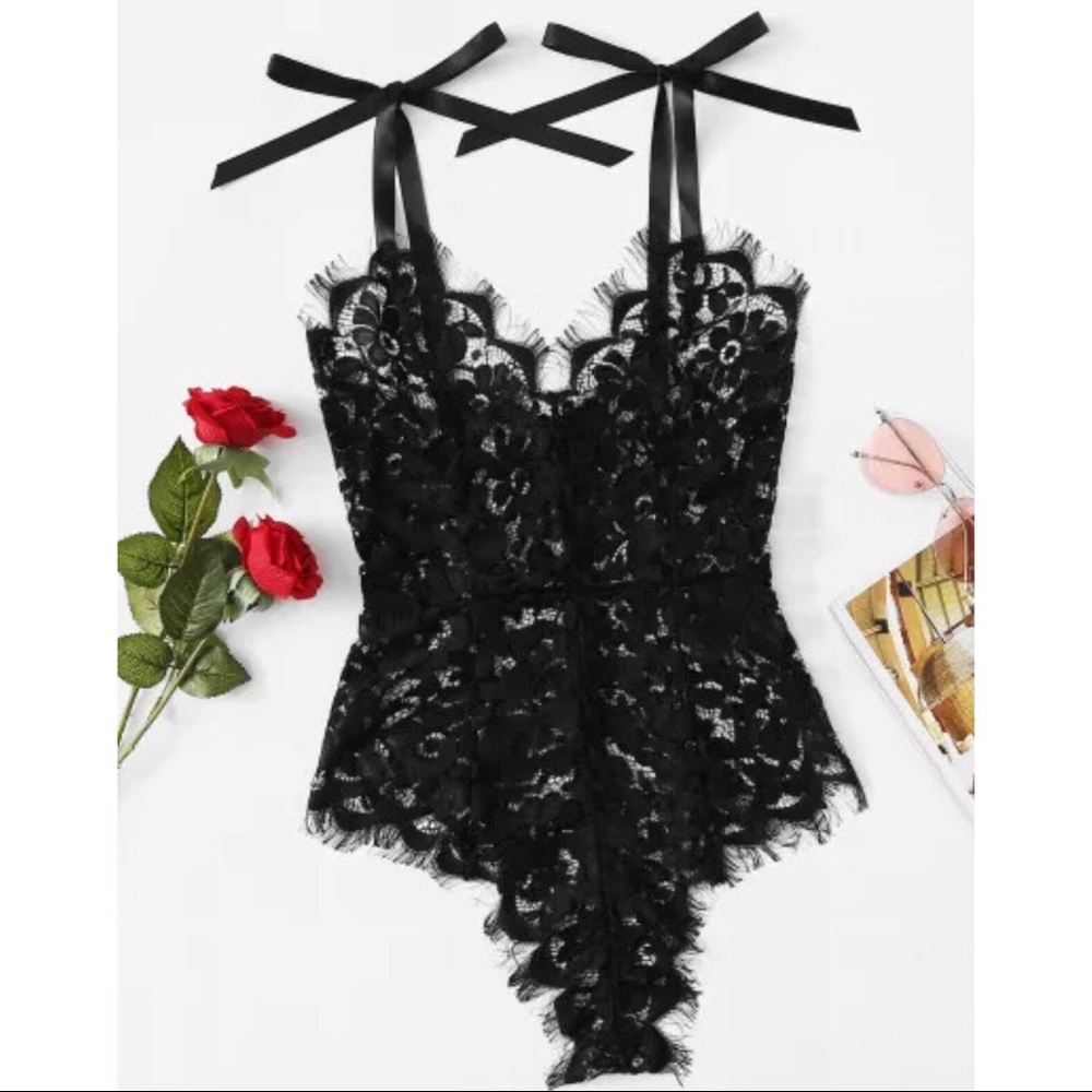Black Lace Bodysuit (Medium)